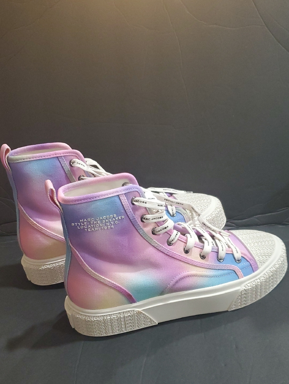 Marc Jacobs The Canvas High-Top Sneakers brand‎ new unworn